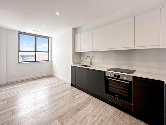 1 Bedroom Apartment To Rent In Bath Road, Slough, Berkshire, SL1