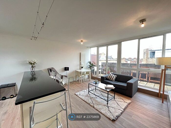 3 Bedroom Maisonette To Rent In Cavaye House, London, SW10