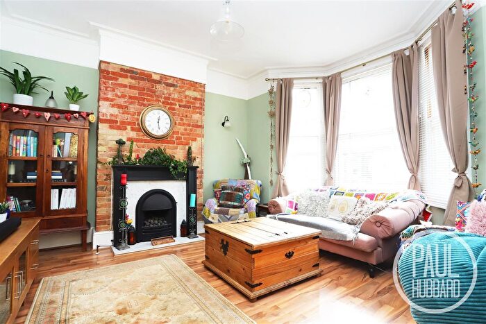 6 Bedroom Property For Sale In Cleveland Road, Kirkley, NR33
