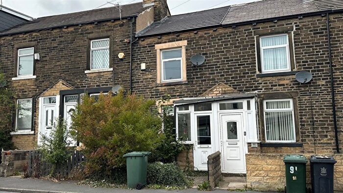 2 Bedroom Terraced House For Sale In Institute Road, Eccleshill, Bradford, BD2