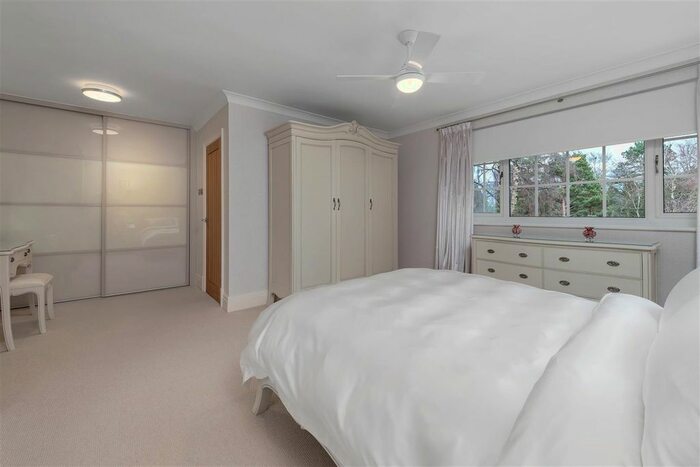 2 Bedroom Flat For Sale In Castle Hill Court, Prestbury, Macclesfield, SK10