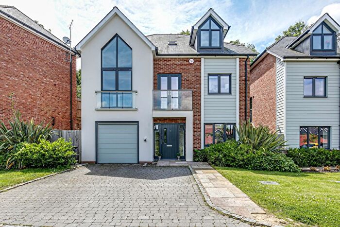 5 Bedroom Detached House To Rent In Croft Road, Westerham, TN16