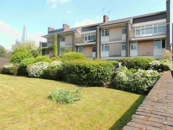 3 Bedroom Flat To Rent In Rephidim Street, Borough, SE1