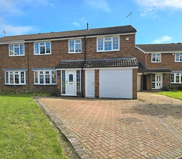 5 Bedroom Semi-Detached House For Sale In Ashmore, Long Buckby, NN6