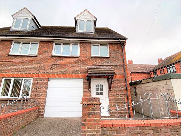 3 Bedroom Semi Detached House To Rent In Hetherly Road, Weymouth, DT3