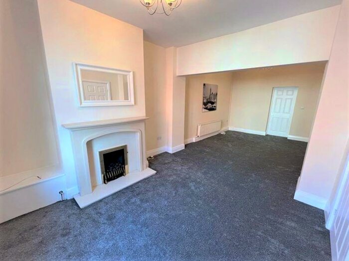 3 Bedroom Terraced House To Rent In Co-Operative Street, Salford, M6