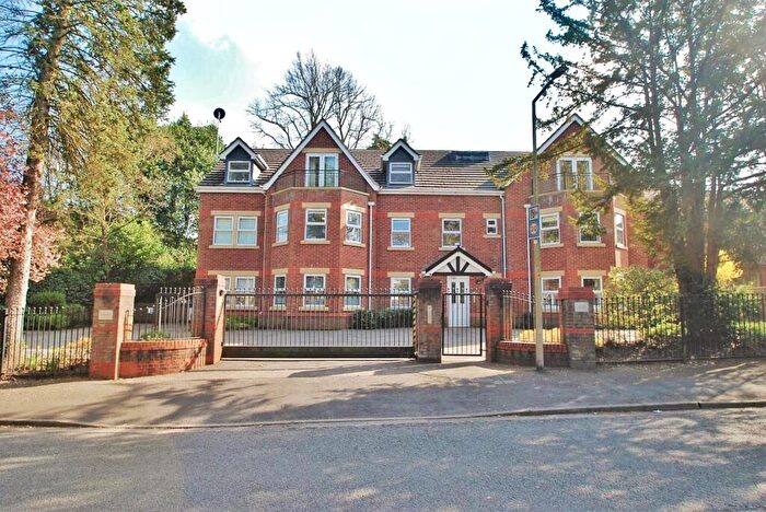 3 Bedroom Apartment To Rent In Cedar Park, Bramhall, SK7