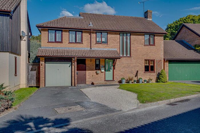 4 Bedroom Detached House For Sale In Harlech Drive, Chandler's Ford, SO53