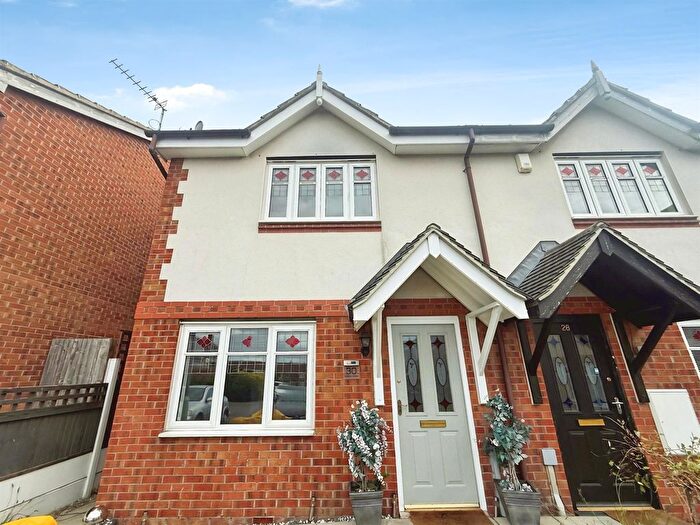 2 Bedroom Terraced House For Sale In Loscoe Grove, Goldthorpe, Rotherham, S63