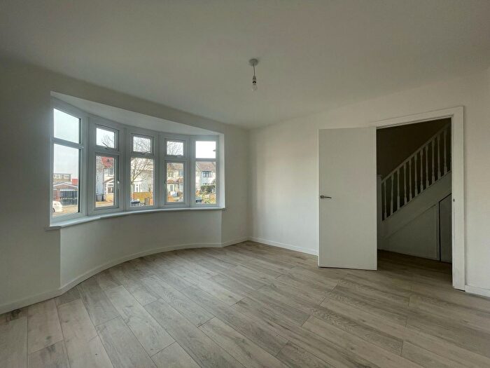 4 Bedroom Semi-Detached House To Rent In Victoria Avenue, Wembley, HA9