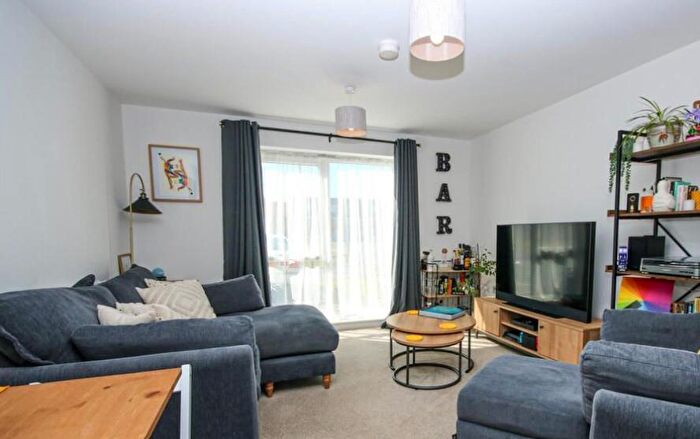 2 Bedroom Flat For Sale In Plymouth Grove, Manchester, M13