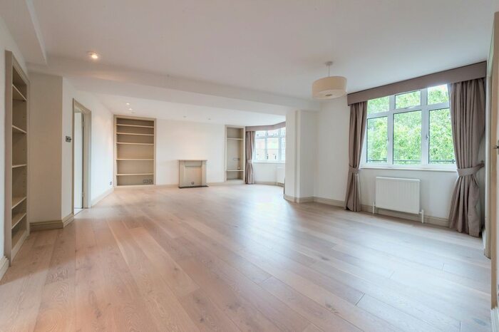 3 Bedroom Flat To Rent In Onslow Crescent, London, SW7