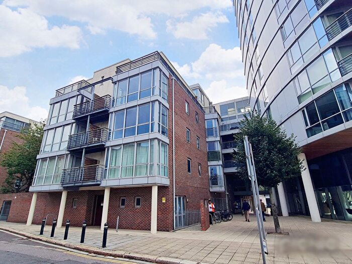 1 Bedroom Flat To Rent In Admiralty Road, Portsmouth, PO1