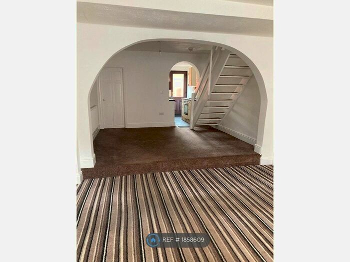 2 Bedroom Terraced House To Rent In New Street, North Wingfield, Chesterfield, S42