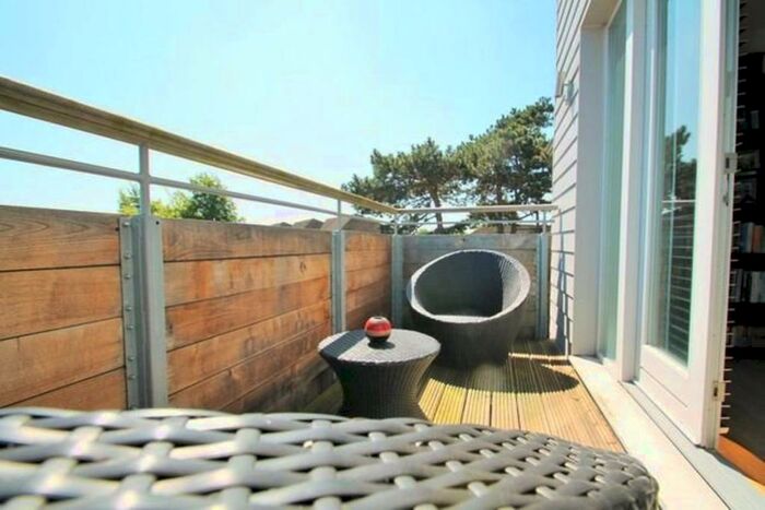 2 Bedroom Flat To Rent In Runcie Court, Barkingside, Essex, IG6