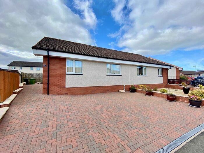 2 Bedroom Semi-Detached Bungalow For Sale In Craufurd Drive, Drongan, KA6