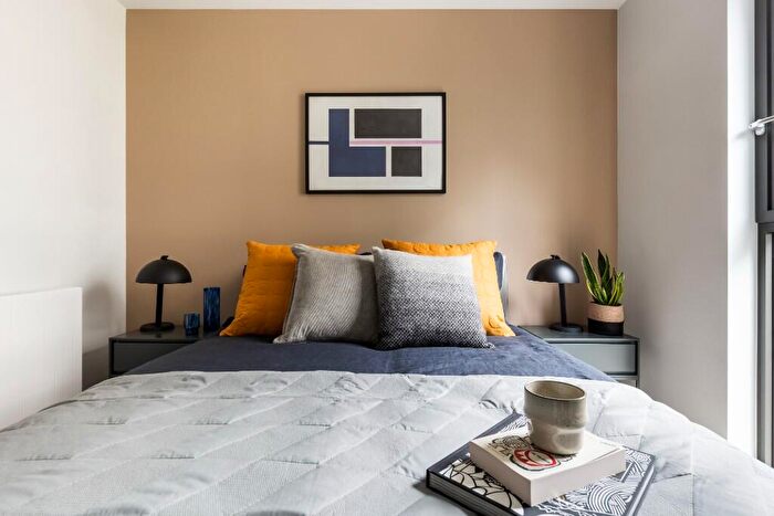1 Bedroom Apartment To Rent In New Kingsley Road, Bristol, BS2
