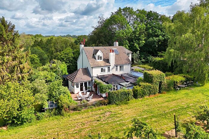 4 Bedroom Semi-Detached House For Sale In Spout Lane, Brenchley, Tonbridge, Kent, TN12
