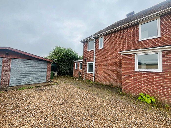 3 Bedroom Semi-Detached House To Rent In Newholme, Midgham, RG7