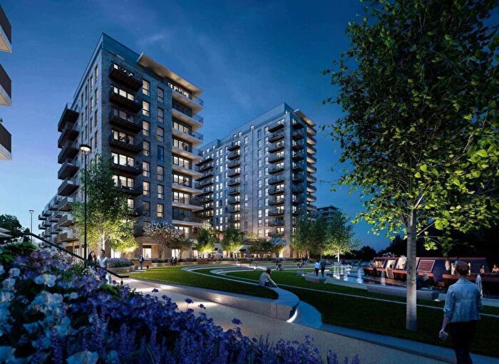 2 Bedroom Flat For Sale In Grand Union, Wembley, HA0