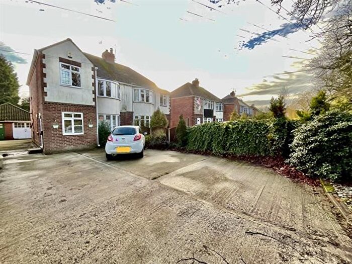 3 Bedroom Semi-Detached House For Sale In Nursery Road, Dinnington, Sheffield, Rotherham, S25