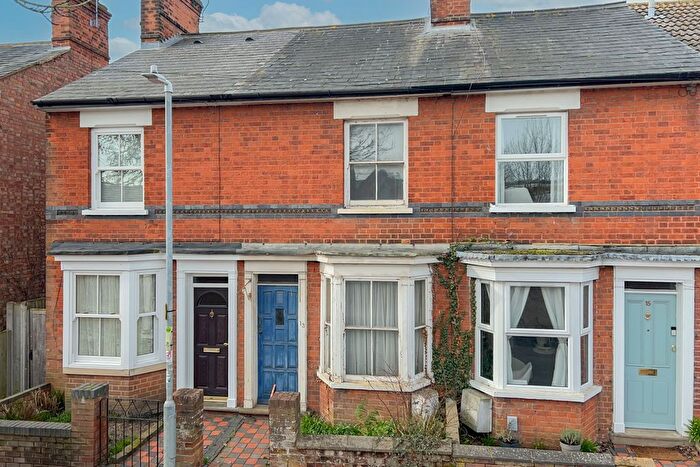 2 Bedroom Terraced House For Sale In Bassett Road, Leighton Buzzard, LU7