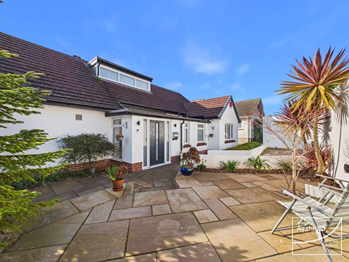 5 Bedroom Detached Bungalow For Sale In Barcombe Heights, Preston, Paignton, TQ3