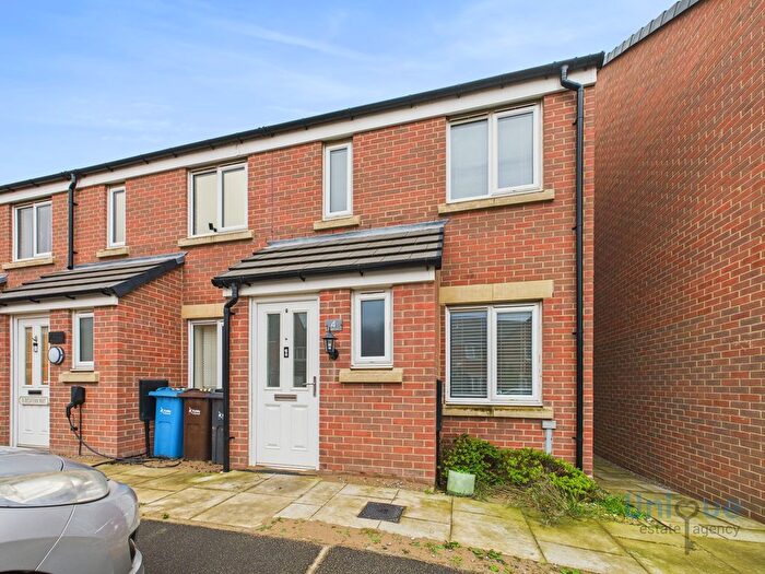2 Bedroom End Of Terrace House To Rent In Redfern Way, Lytham St. Annes, Lancashire, FY8
