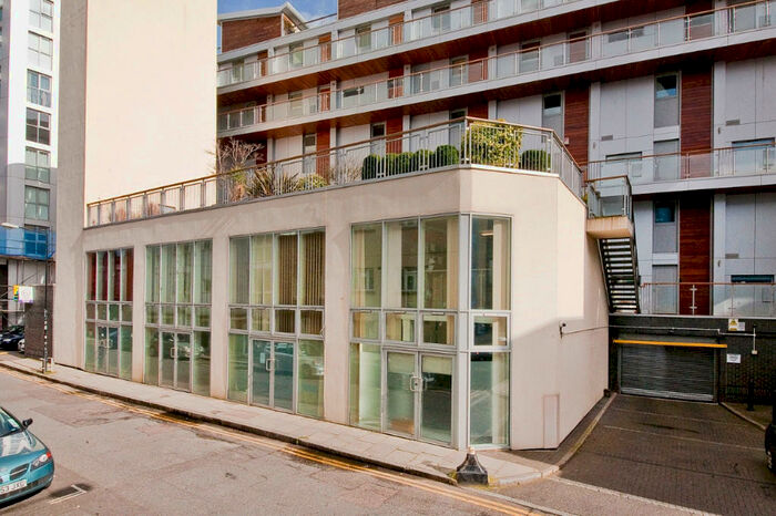 Studio To Rent In Palmers Road, London, E2