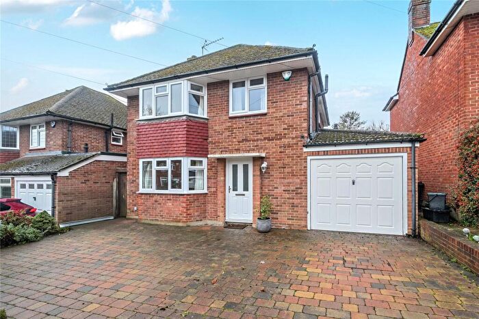 3 Bedroom Detached House For Sale In Tile Farm Road, Orpington, BR6
