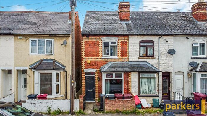 2 Bedroom End Of Terrace House For Sale In Elm Park Road, Reading, Berkshire, RG30