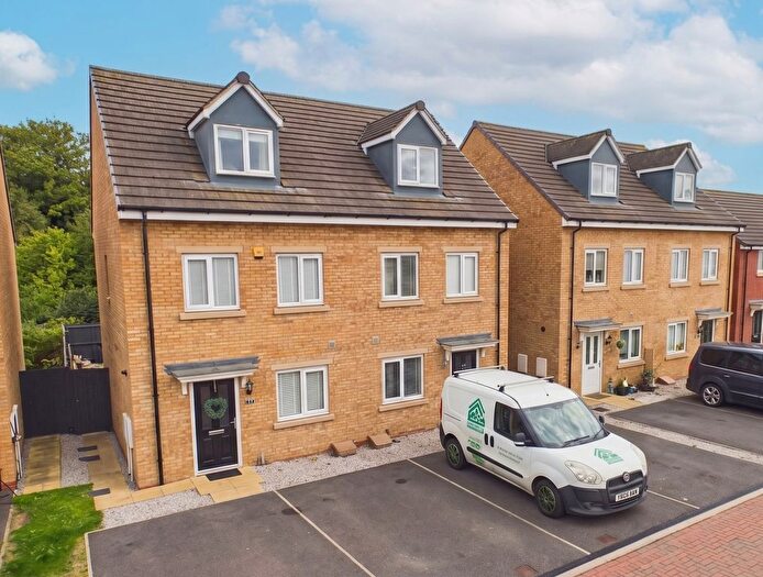 3 Bedroom Semi-Detached House For Sale In Cowstail Lane, Tockwith, York, North Yorkshire, YO26