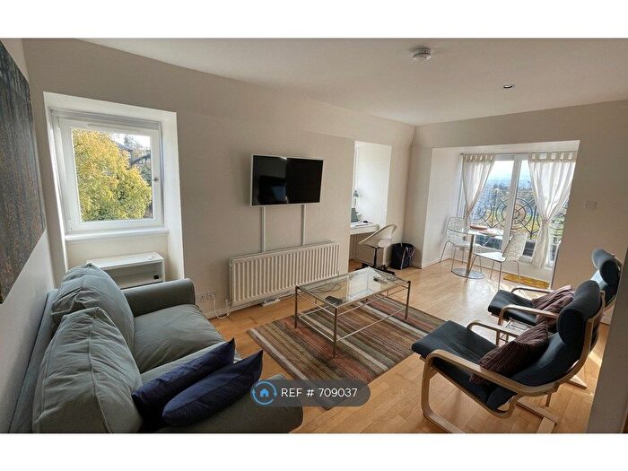 1 Bedroom Flat To Rent In Cleveden Drive, Glasgow, G12