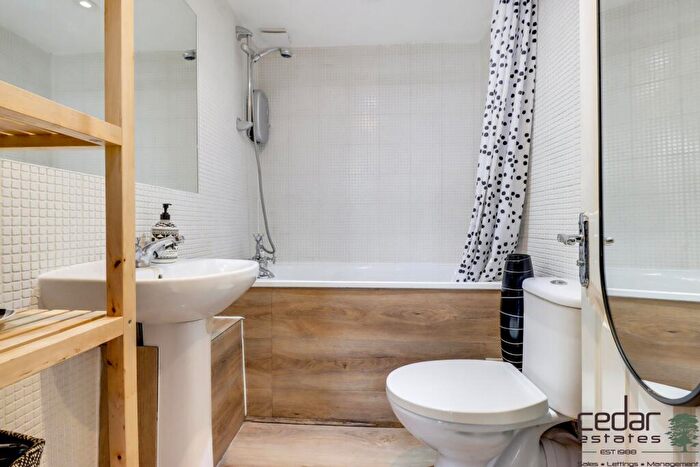 Flat To Rent In Fordwych Road, West Hampstead, NW2