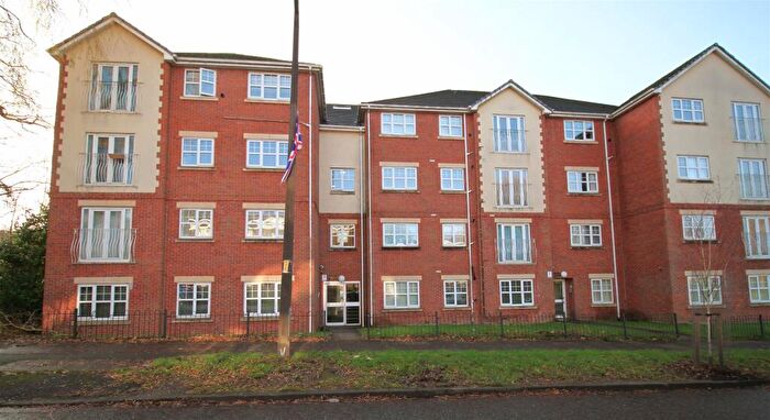 2 Bedroom Apartment To Rent In Wordsworth Road, Denton, Manchester, M34