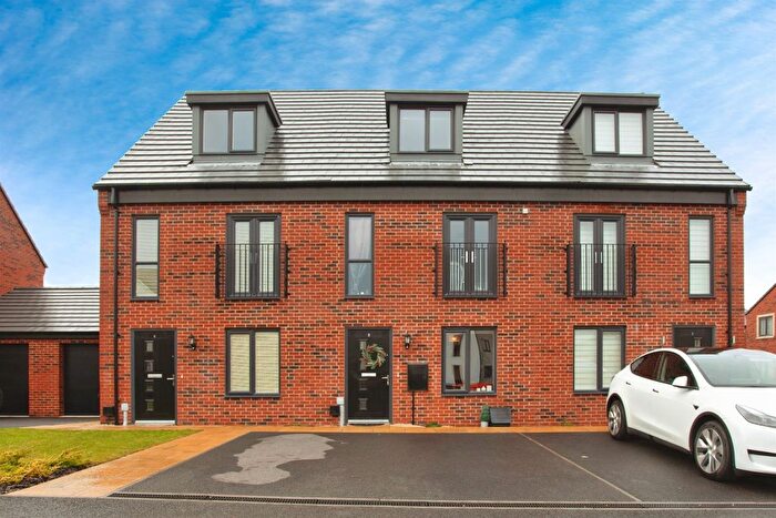 3 Bedroom Terraced House For Sale In Broomhill Avenue, Waverley, Rotherham, S60