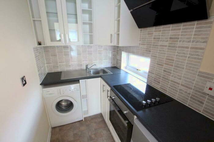 1 Bedroom Apartment To Rent In Goldsworth Park, GU21