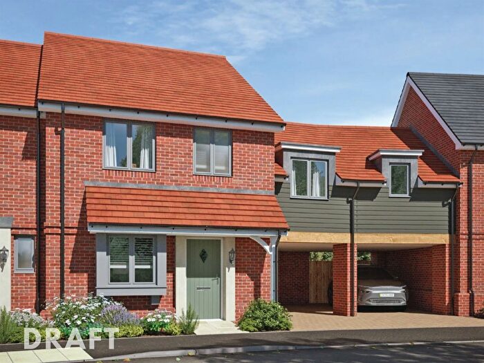 4 Bedroom Terraced House For Sale In Brockhills Lane, New Milton, BH25