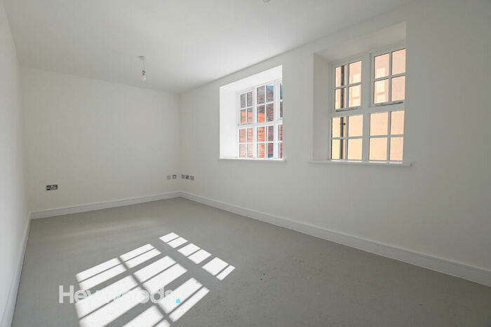 2 Bedroom Cottage To Rent In Willow Cottage, Hawthorn House, Keele, Newcastle-under-Lyme, Staffordshire, ST5