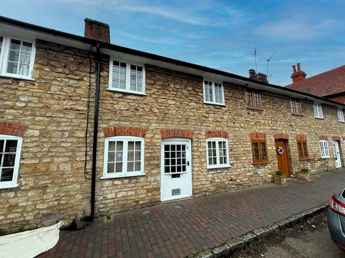 2 Bedroom Terraced House To Rent In Tickford Street, Newport Pagnell, MK16