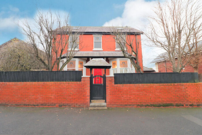 6 Bedroom Detached House For Sale In Hardhorn Road, Poulton-Le-Fylde, FY6