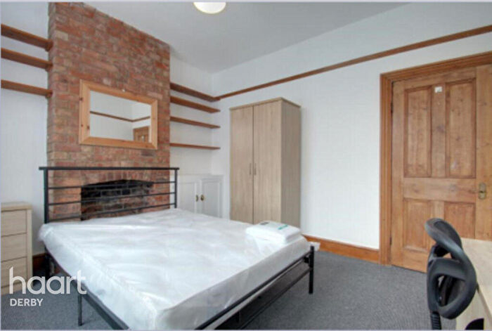 3 Bedroom End Of Terrace House To Rent In Oxford Street, Leicestershire, LE11