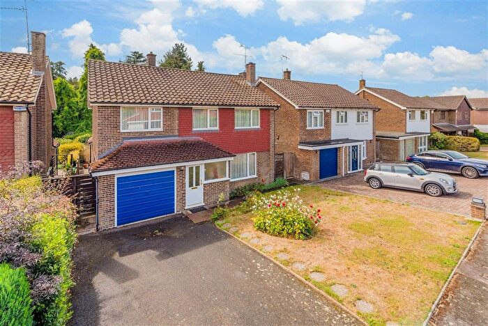 4 Bedroom Detached House For Sale In Sallows Shaw, Sole Street, Kent, DA13