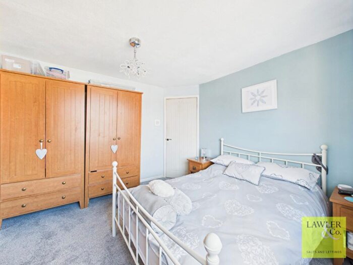3 Bedroom Semi-Detached House For Sale In Bosden Avenue, Hazel Grove, Stockport, SK7