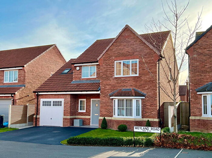 4 Bedroom Detached House For Sale In Sherburn In Elmet, Weyland Road, LS25