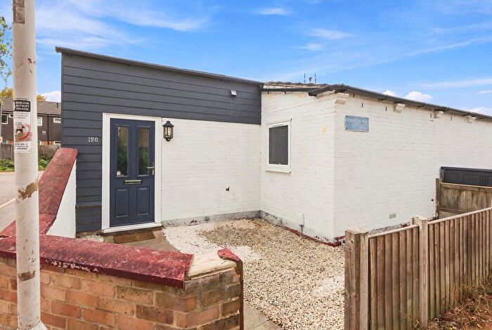 1 Bedroom Bungalow For Sale In Eastbrooks Mews, Basildon, SS13