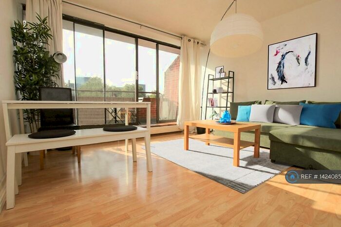 1 Bedroom Flat To Rent In Oakshott Court, London, NW1