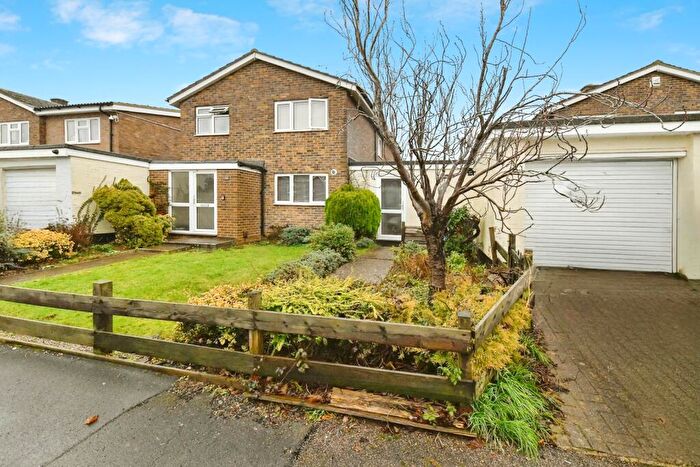 4 Bedroom Detached House For Sale In Park View, Stevenage, Hertfordshire, SG2