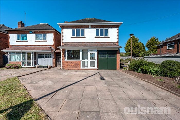 3 Bedroom Detached House For Sale In Bristol Road South, Northfield, Birmingham, West Midlands, B31