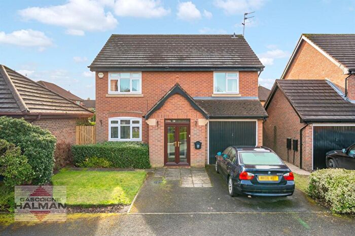 4 Bedroom Detached House For Sale In Glenside Drive, Wilmslow, SK9